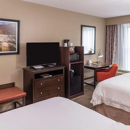 Hampton Inn & Suites Charlotte Arrowood Rd Bagian luar foto