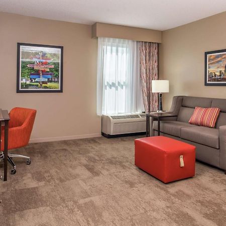 Hampton Inn & Suites Charlotte Arrowood Rd Bagian luar foto
