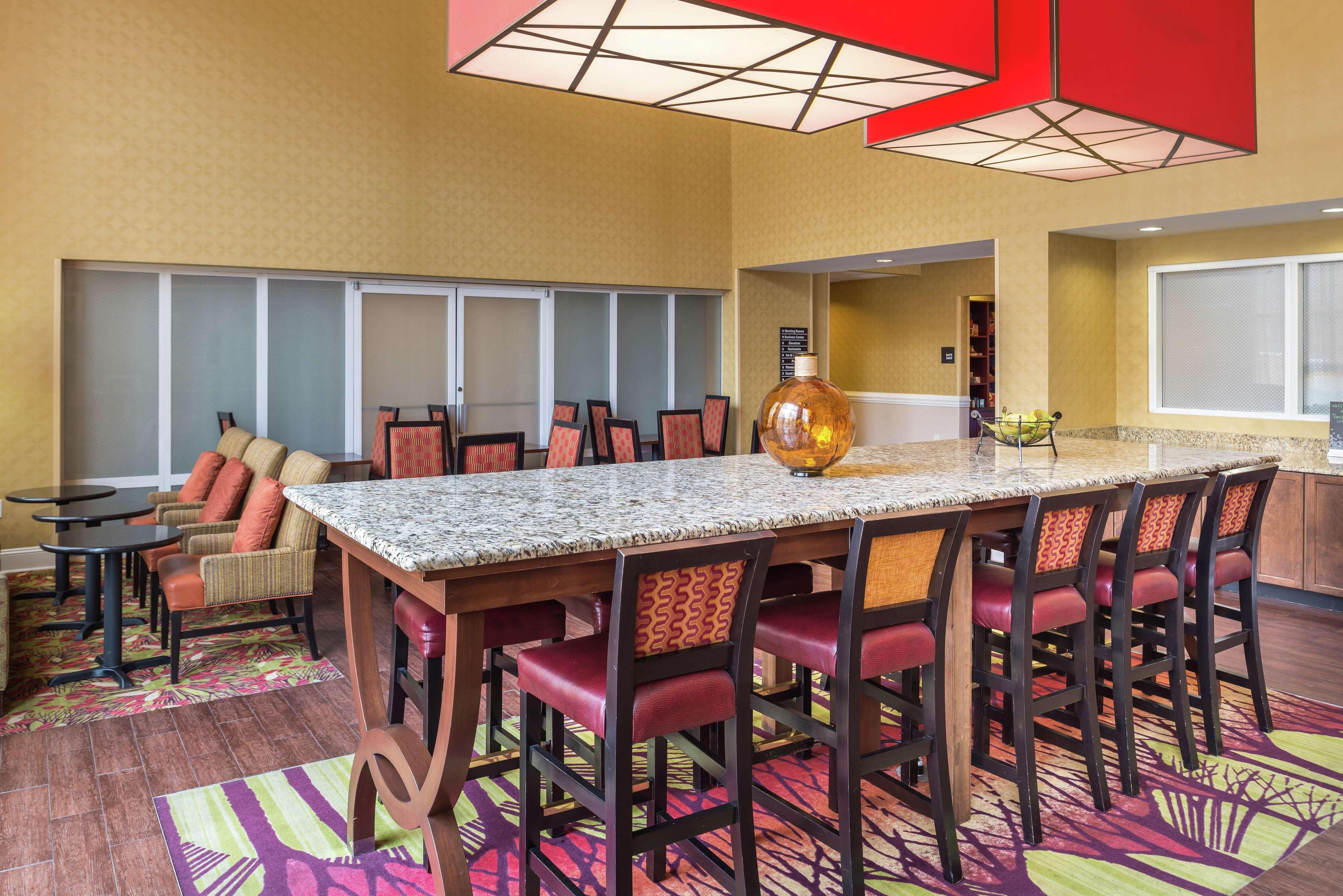 Hampton Inn & Suites Charlotte Arrowood Rd Bagian luar foto