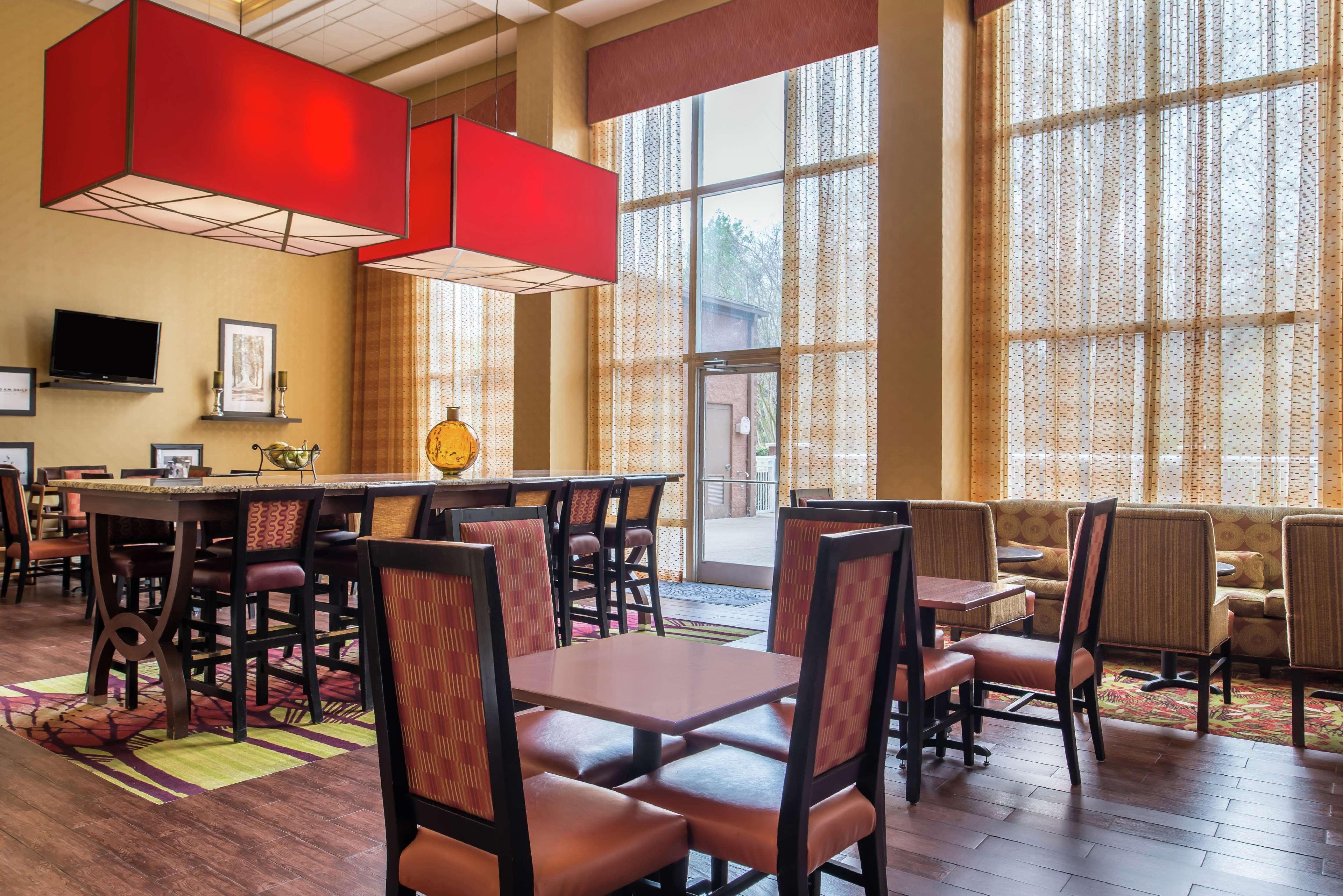 Hampton Inn & Suites Charlotte Arrowood Rd Bagian luar foto
