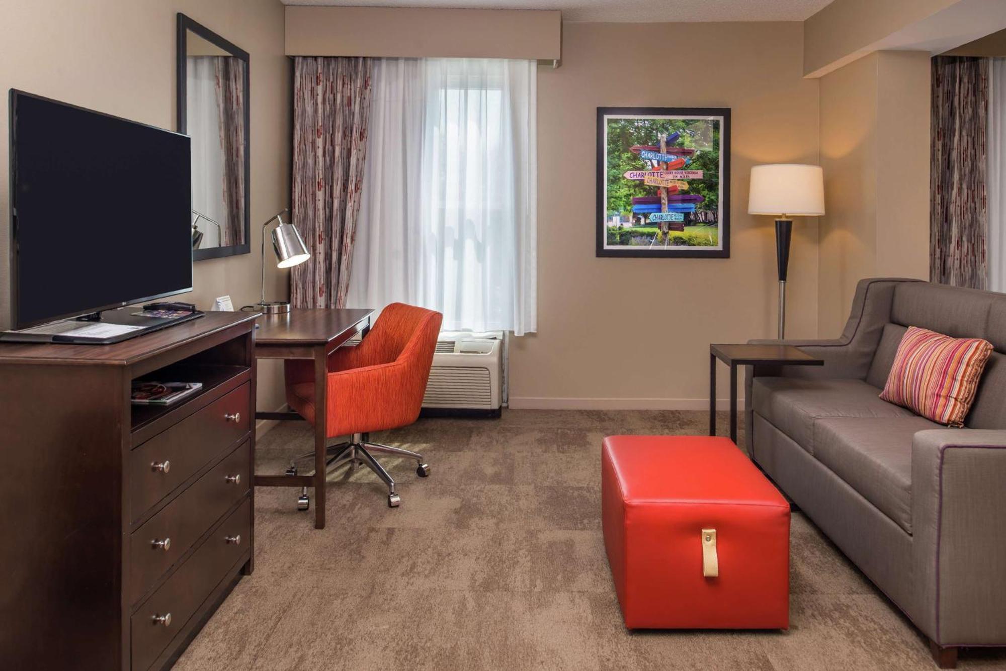 Hampton Inn & Suites Charlotte Arrowood Rd Bagian luar foto