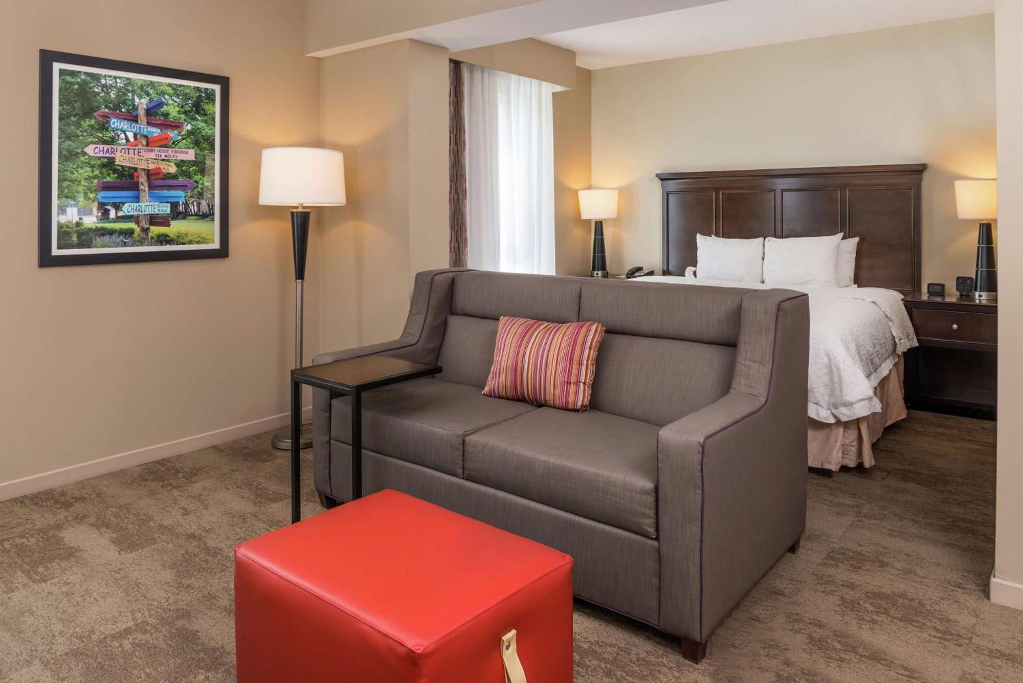 Hampton Inn & Suites Charlotte Arrowood Rd Bagian luar foto