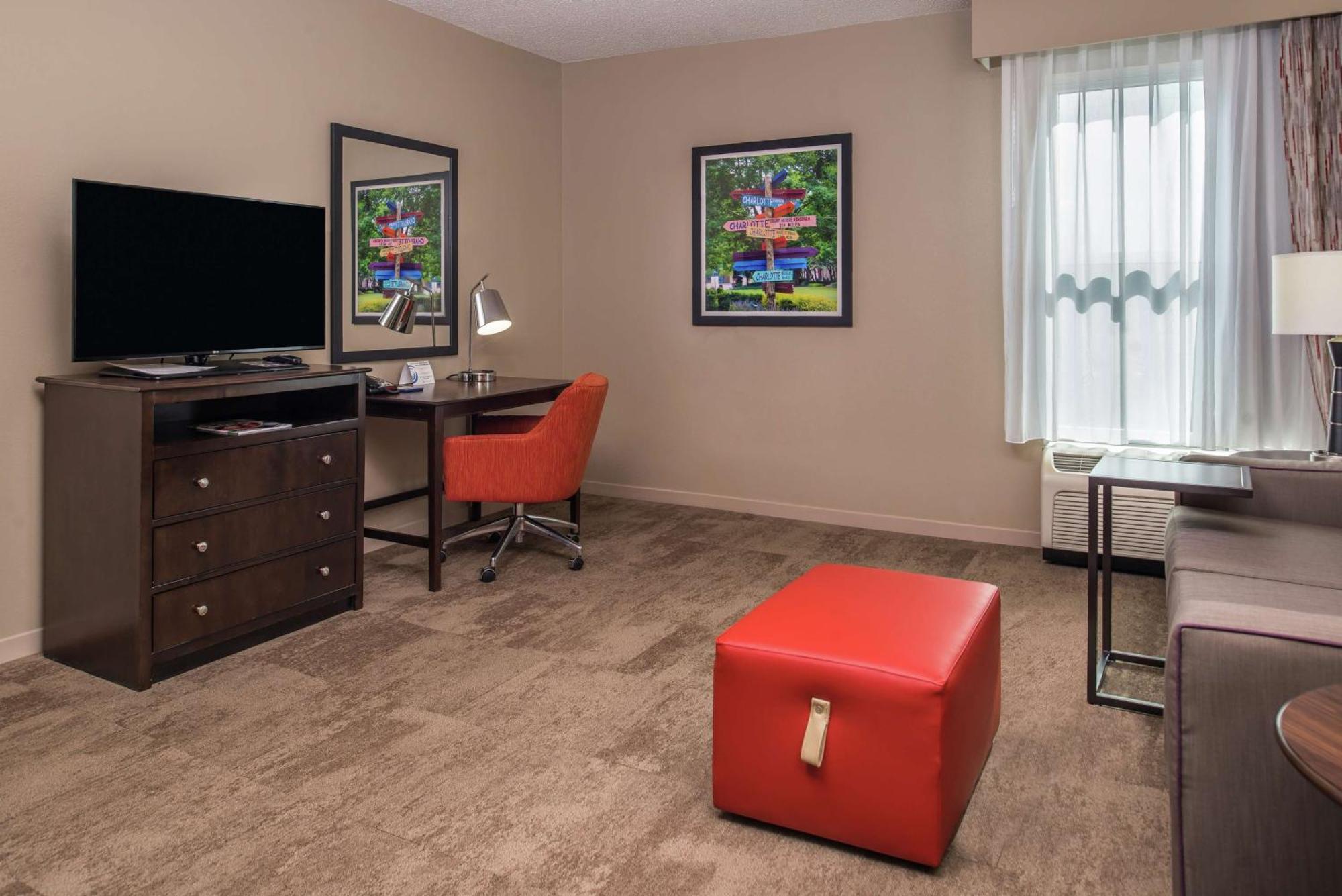 Hampton Inn & Suites Charlotte Arrowood Rd Bagian luar foto