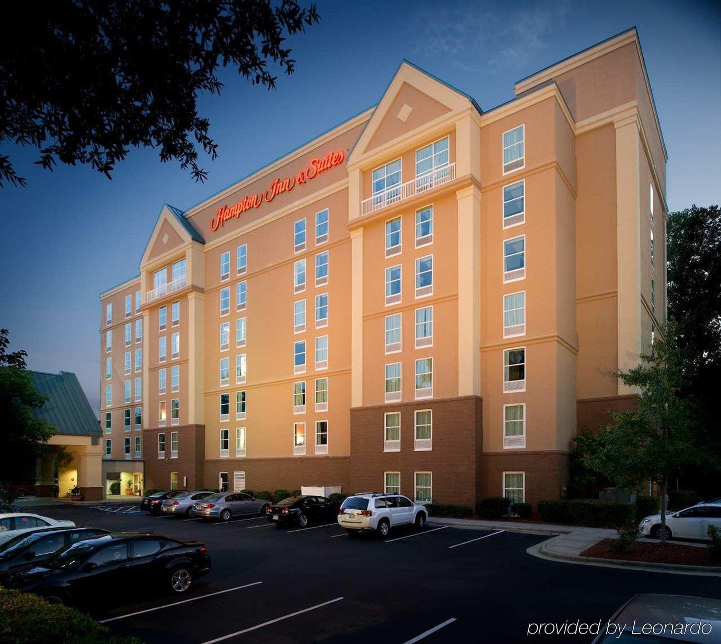 Hampton Inn & Suites Charlotte Arrowood Rd Bagian luar foto
