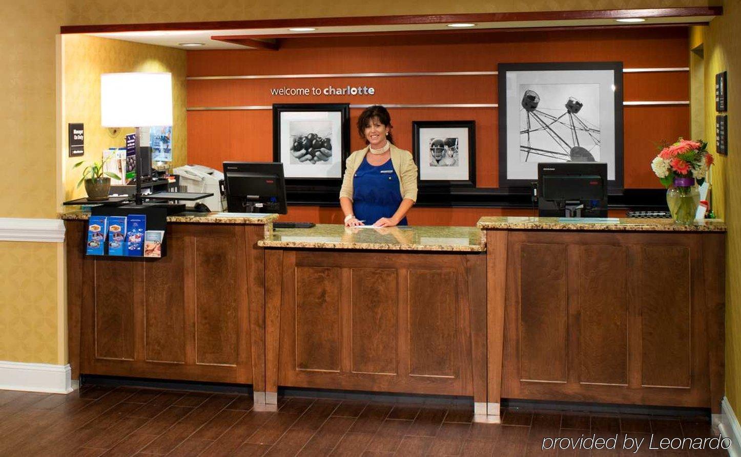 Hampton Inn & Suites Charlotte Arrowood Rd Interior foto