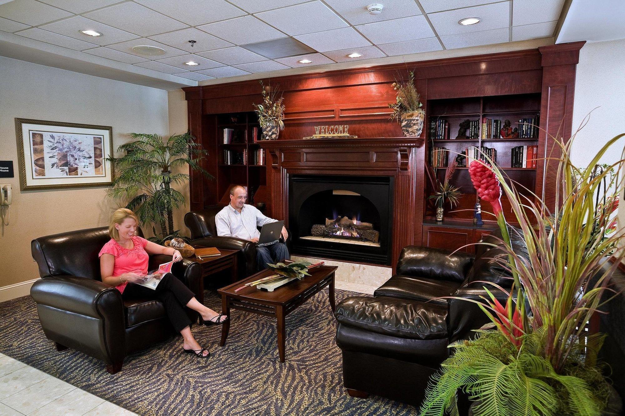 Hampton Inn & Suites Charlotte Arrowood Rd Bagian luar foto